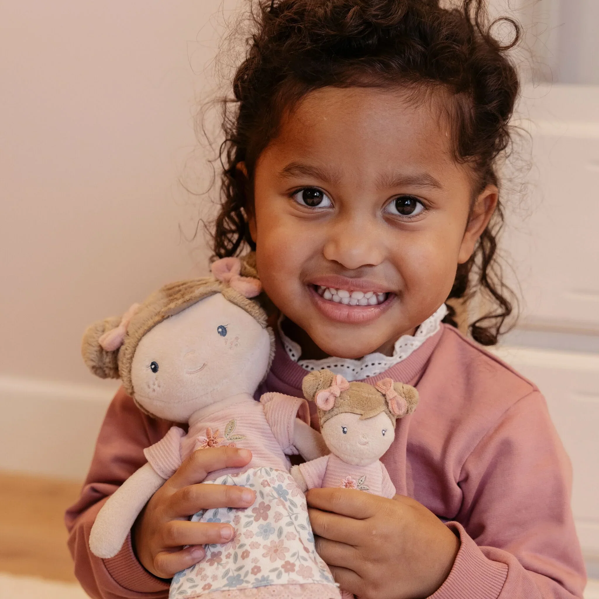 Little Dutch Mini Doll Rosa - Image 2