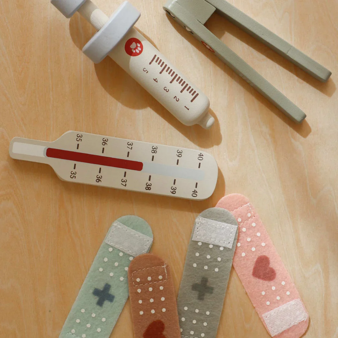 Little Dutch Wooden Veterinary Practice - Image 7