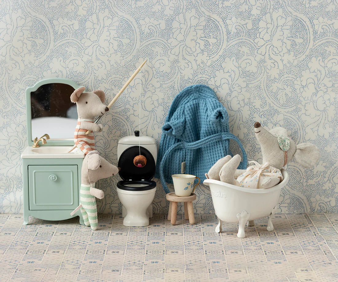 Maileg Mouse Bath - Image 3