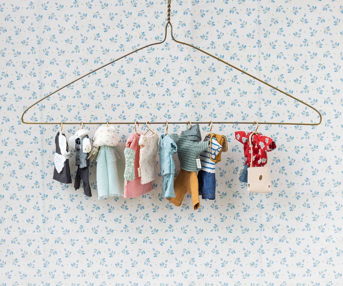 Maileg Hangers for mouse clothes, 10 pcs. - Image 2