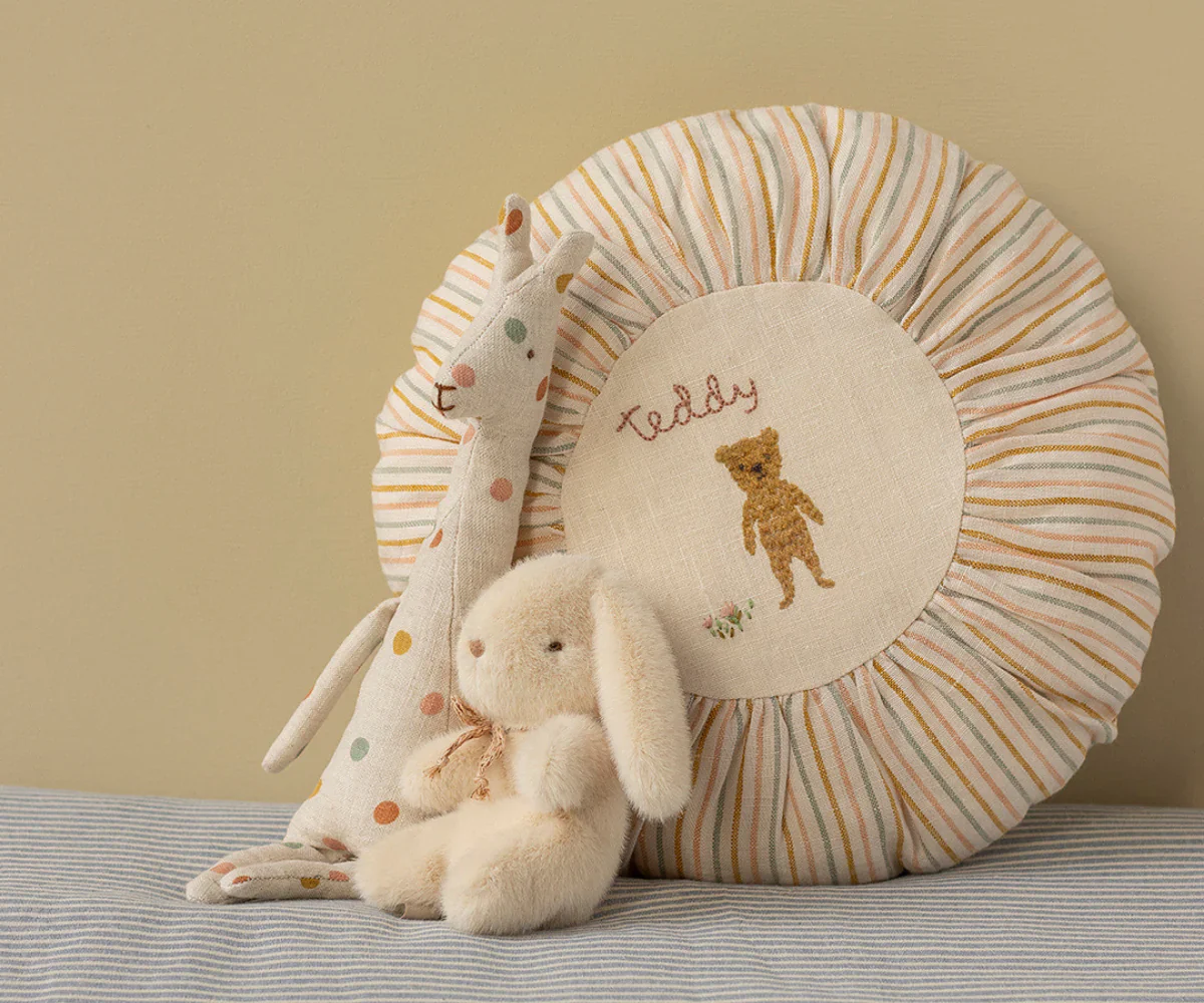 Maileg Bunny plush, Mini - Cream - Image 2