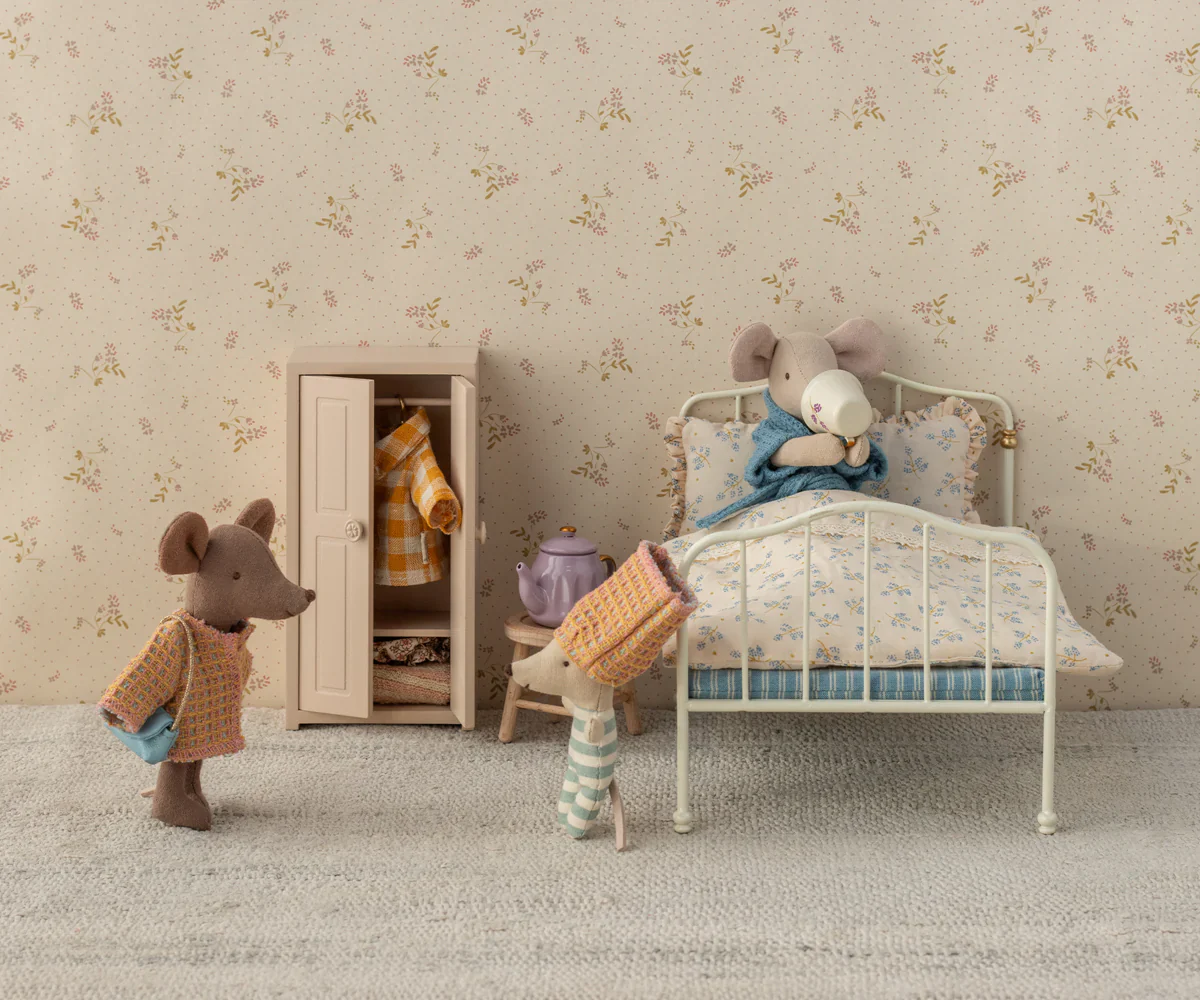 Maileg Suit, Mum mouse - Image 4