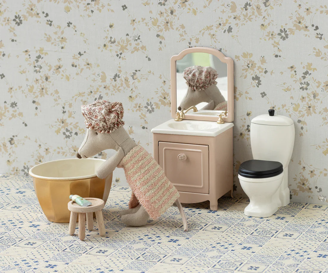 Maileg Wellness Mouse Rose, Big Sister - Image 3