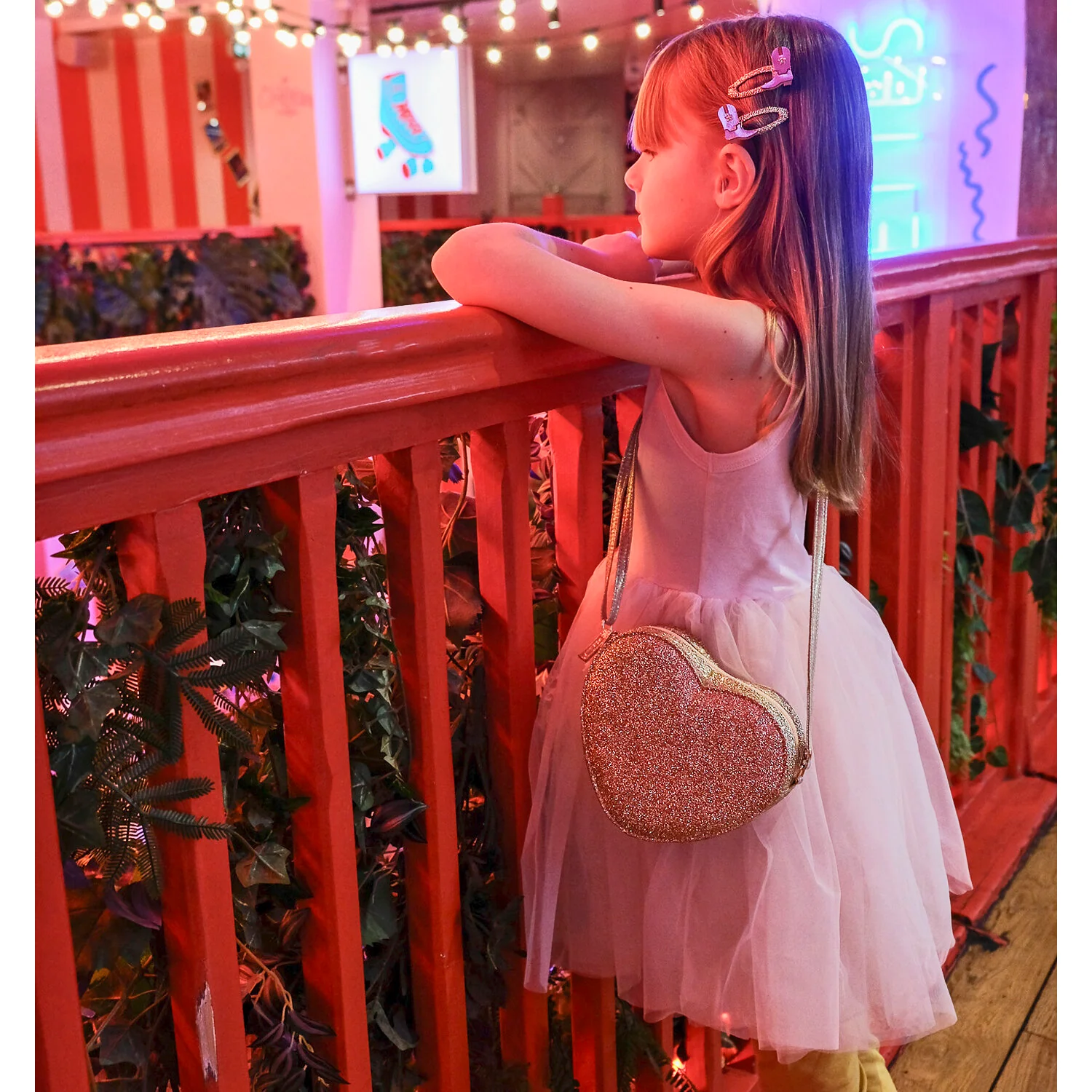 Rockahula Love Heart Gold Glitter Bag - Image 6