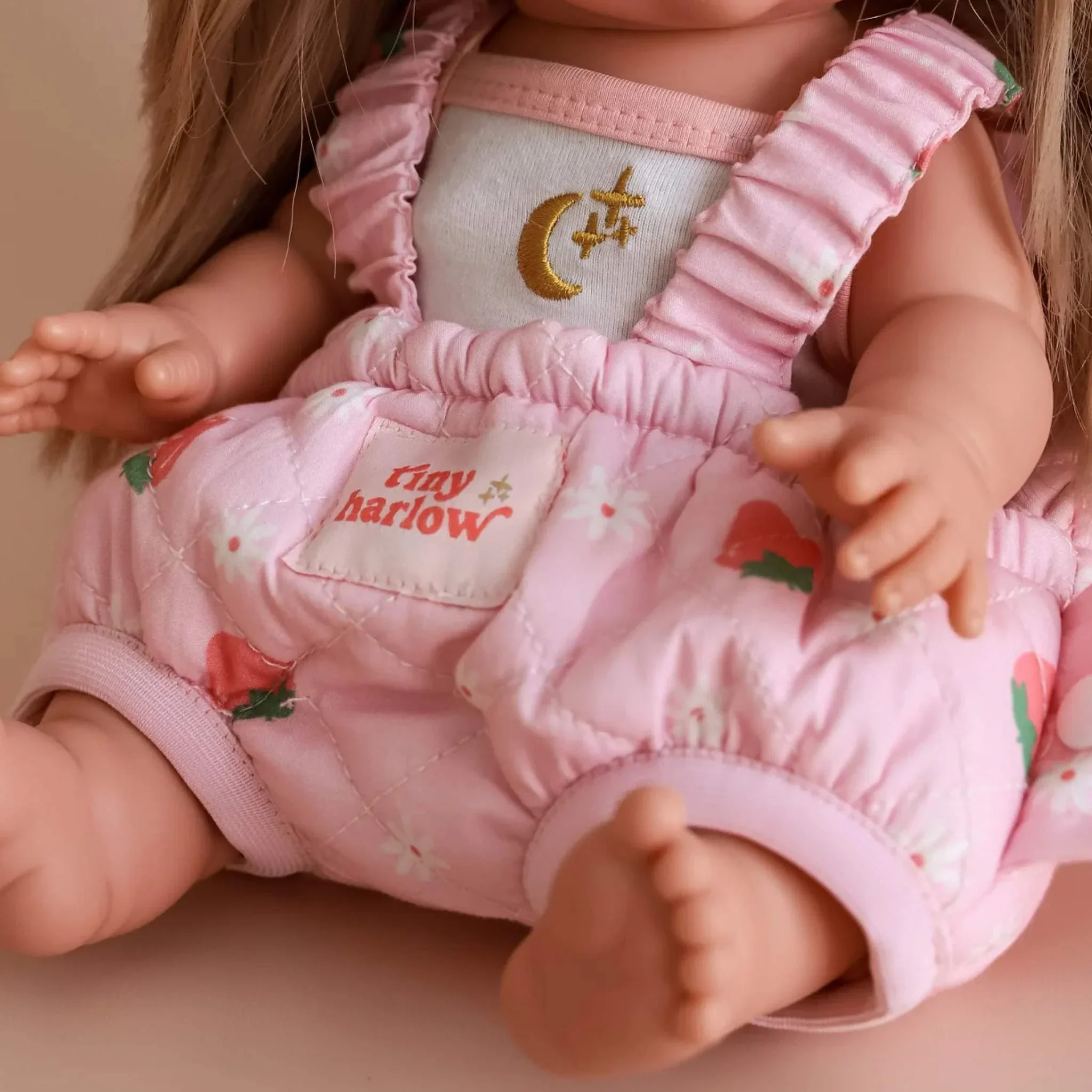Tiny Harlow Baby Carrier – Strawberry Picnic - Image 4